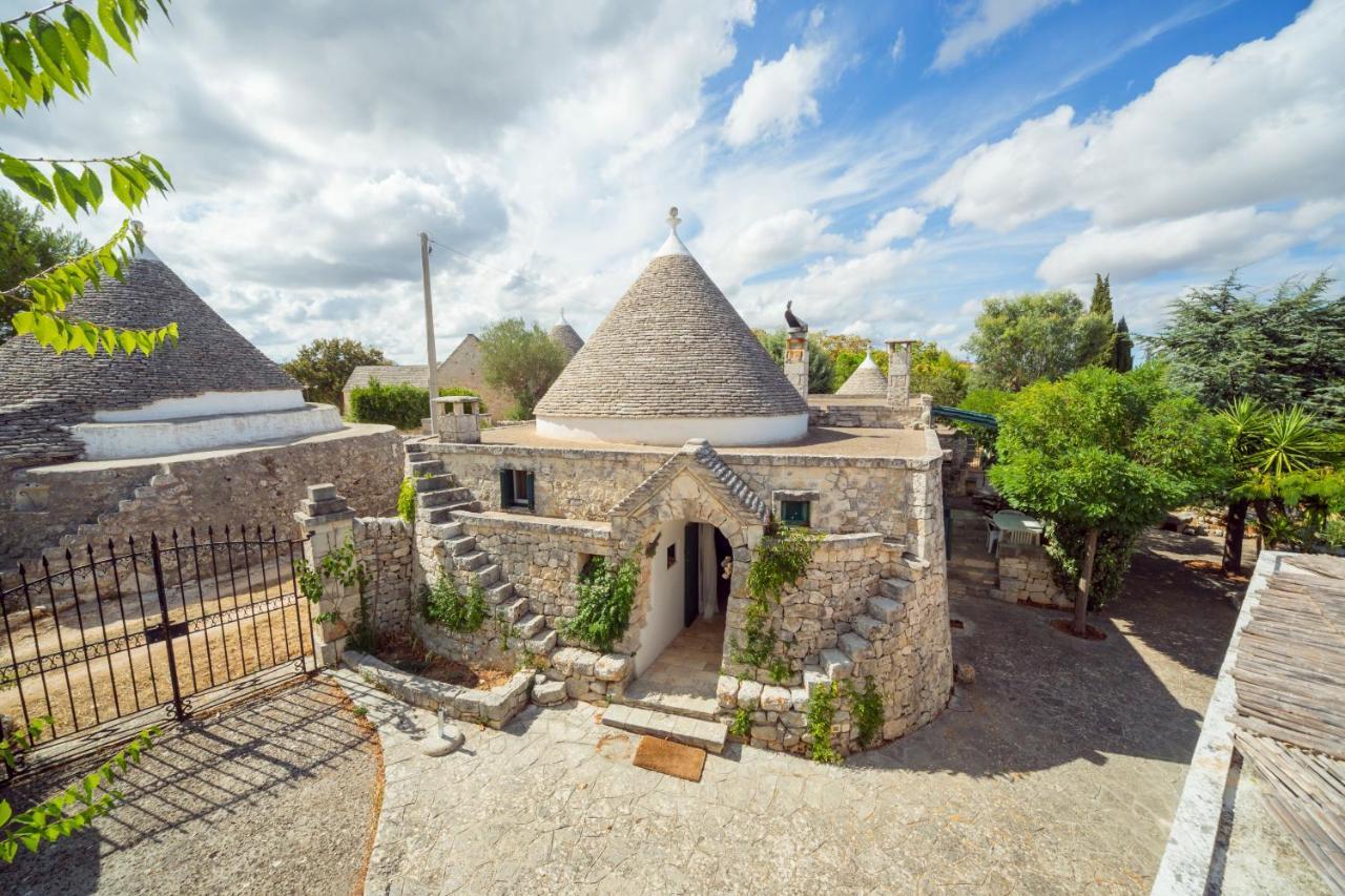 Trulli Girasoli E Viole Cocolicchio Exterior foto